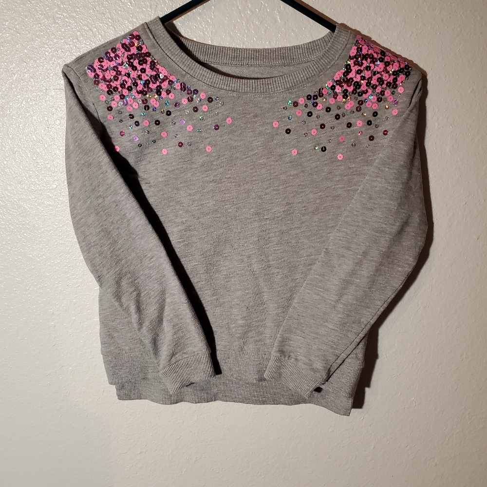 Light weight sweatshirt with scattered sequins